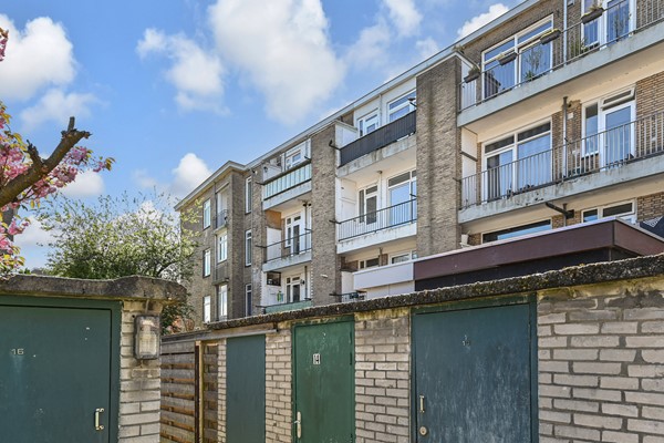 Medium property photo - Medemblikstraat 24, 2547 GX Den Haag